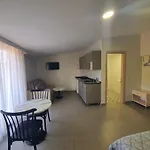 Ressa Apart