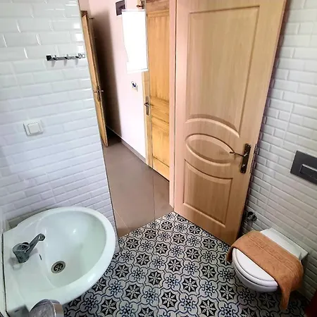 Ressa Hotel *
