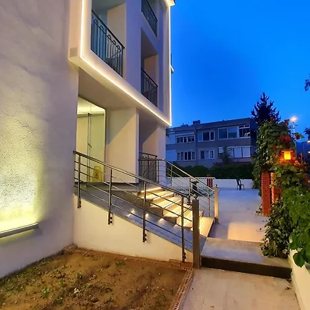 Ressa Apartment *