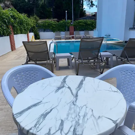 Ressa Hotel